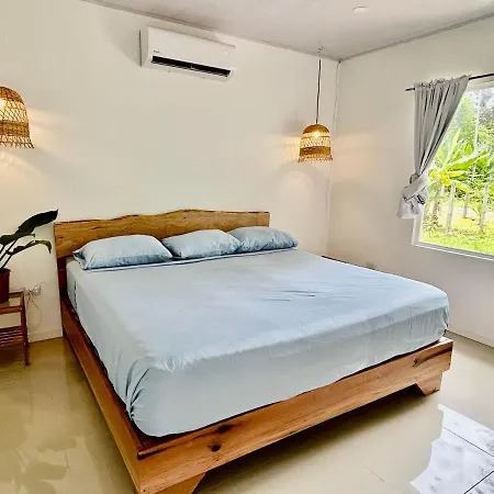 Casa Martin Cahuita Charming Spanish Home Extérieur photo