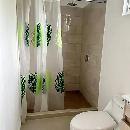 Casa Martin Cahuita Charming Spanish Home Extérieur photo